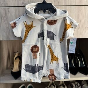 Carter's Cream Baby Romper, size 3 months. NWT